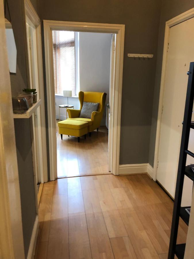 Stylish Apartment With Secure Parking Close To City Chester Buitenkant foto