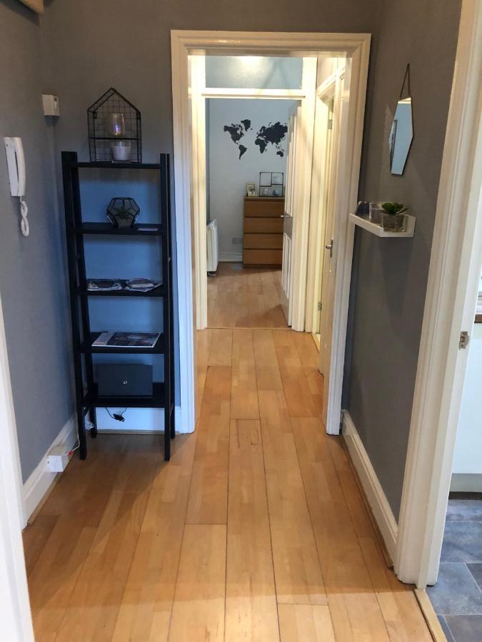 Stylish Apartment With Secure Parking Close To City Chester Buitenkant foto